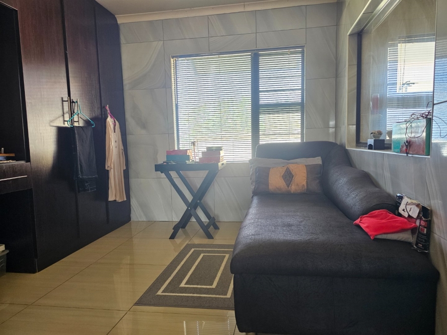 4 Bedroom Property for Sale in Haven Hills Eastern Cape